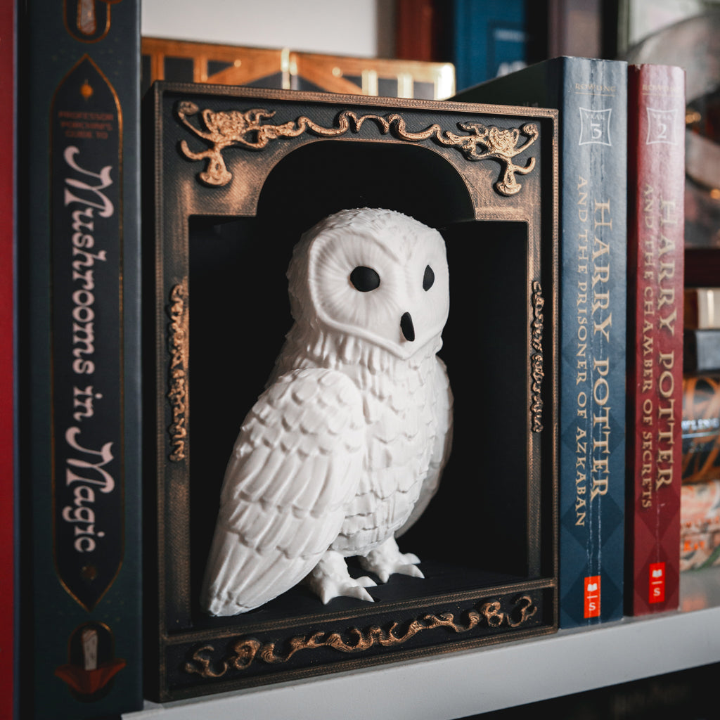 Snow Owl Book Nook