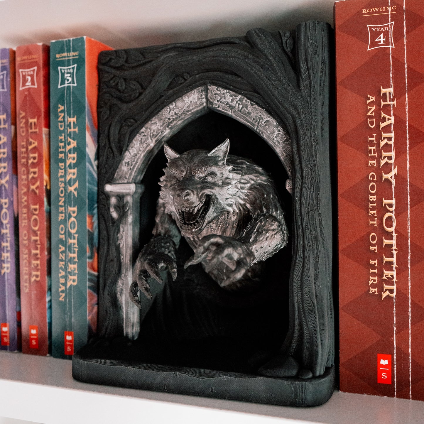 Werewolf Book Nook