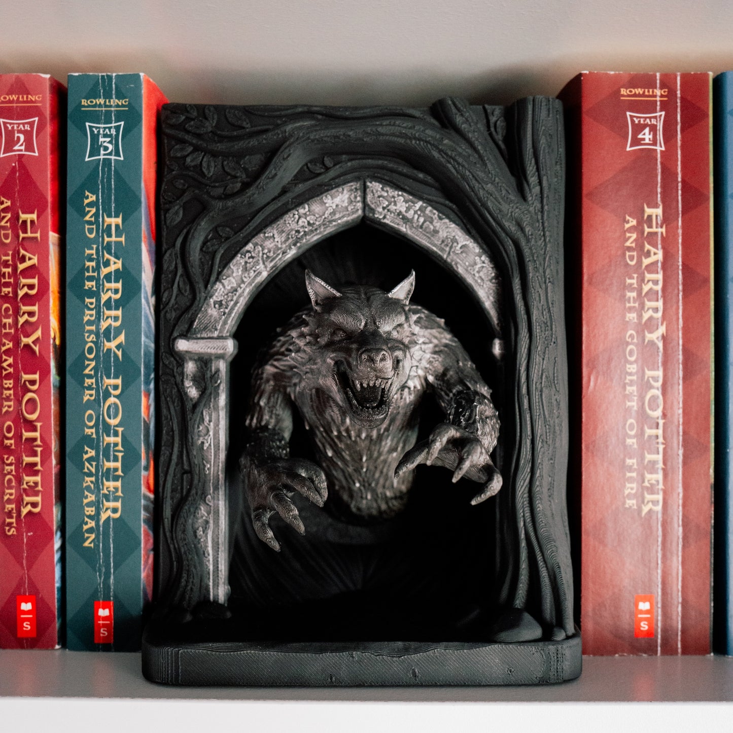 Werewolf Book Nook